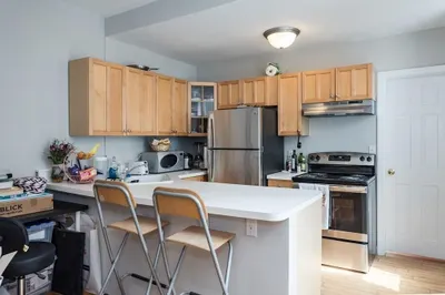 43 Park Vale Ave #8 1