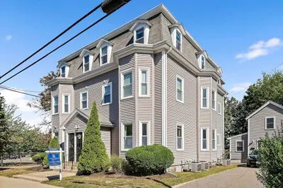 26 Cherry St #32
