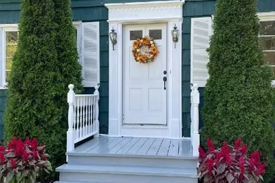 16 Edward Ave 1