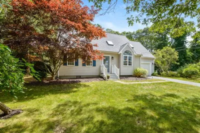 40 Shorewood Dr 1
