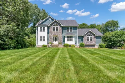 322 Nashua Road 1
