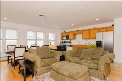 1 Davenport St #8