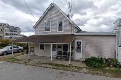 21 BAy St #A