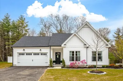 9 Iris Ln 1