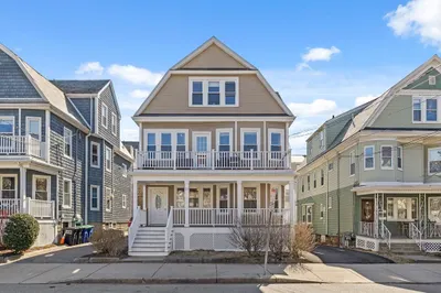 23 Packard Ave
