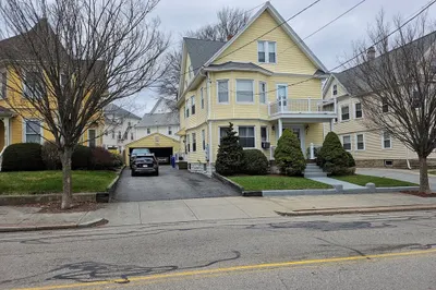 236 Cottage St 1