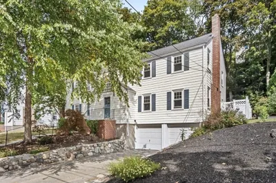 121 Channing Rd #121