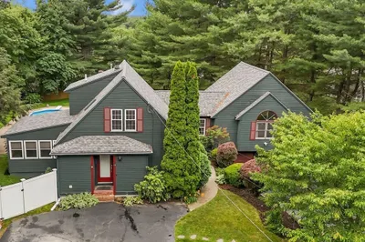13 Taft Drive 1