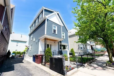 74 Clinton St 1
