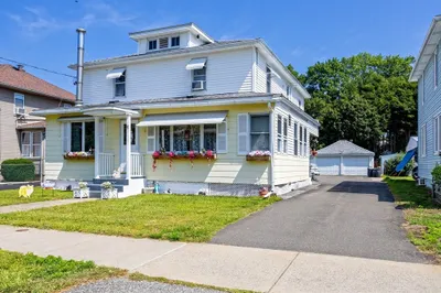 62 Charpentier Blvd 1