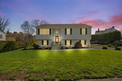 82 Gifford Ave