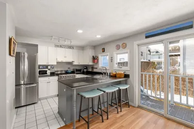 25 Perry St #25