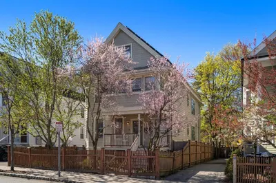 320 Concord Ave #320