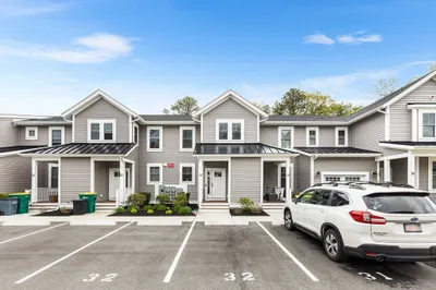 7 E Dexter Ave #32 1