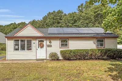 24 Candice St