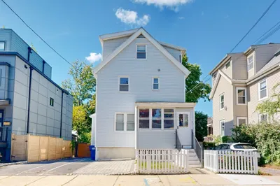 13 Cottage Park Ave 1