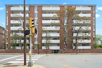 29 Concord Ave #405