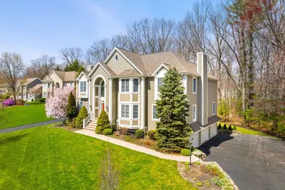51 Nutmeg Ln 1