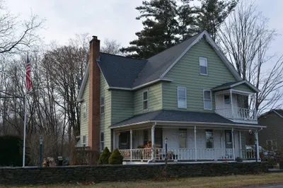 925 Shoemaker Lane