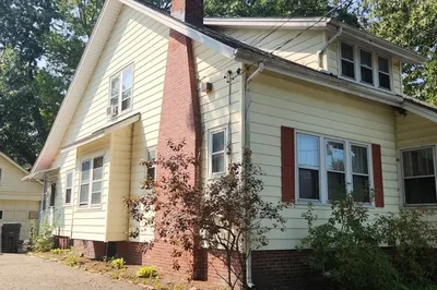 40 Goldenrod St 1
