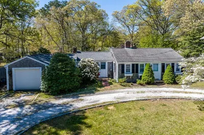 41 Wampanoag Rd