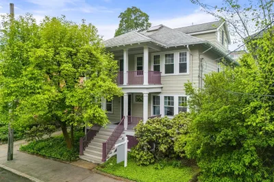 97 Stearns Rd 1