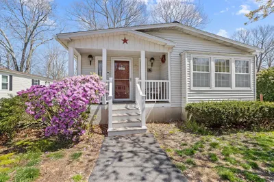 6 Baywood St 1