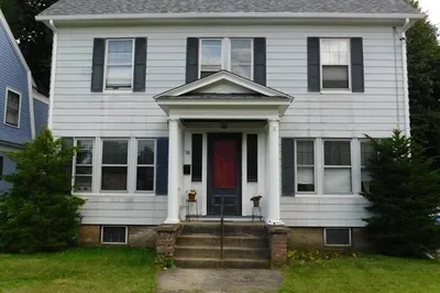16 Westfield Rd