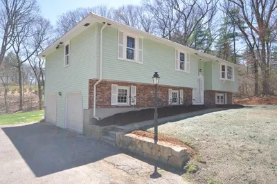 138 Vega Road 1