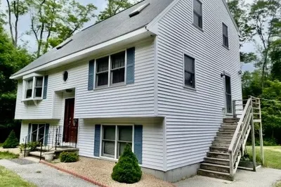 70 Allen Rd 1