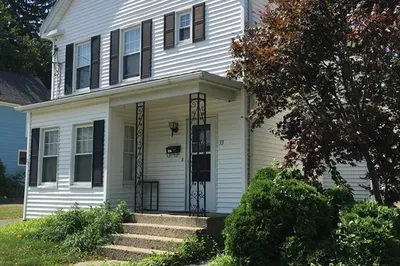 33 Devens St #1