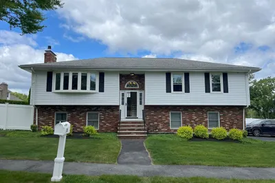 15 Janet Ln 1