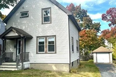 56 Newton Ave 1