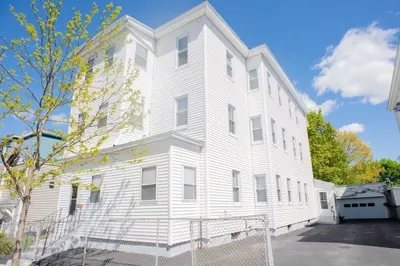 3 Aetna St