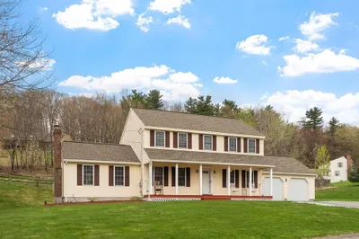 8 Biscuit Hill Dr 1