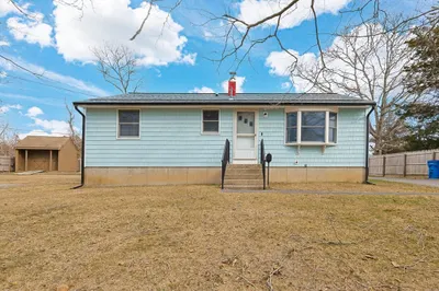 21 Heritage Cir