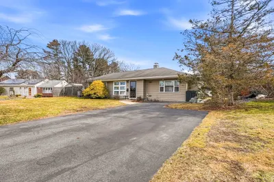 46 Brookfield Cir 1