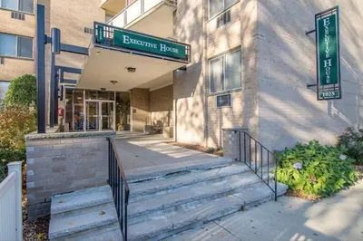 1025 Hancock St #8G