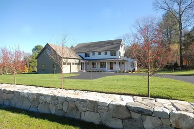319 Pope Road 1