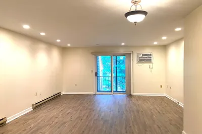 95 Highwood Drive #9