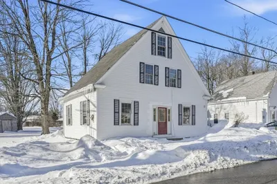 15 Hubbardston Rd 1