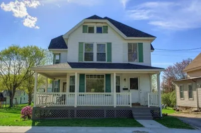 34 Emerald St