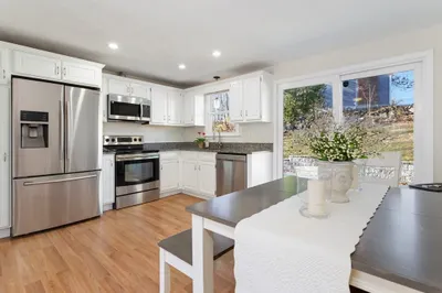 8 Swan Lane