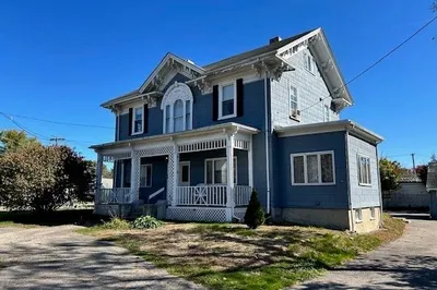 558 Pleasant Street 1