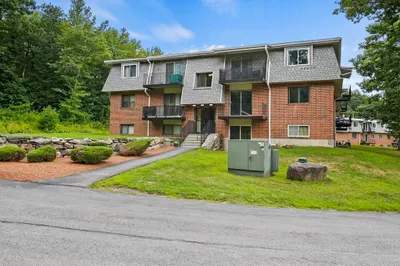 176 Maple Avenue #4-32 1