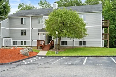 330 Sunderland Rd #48 1