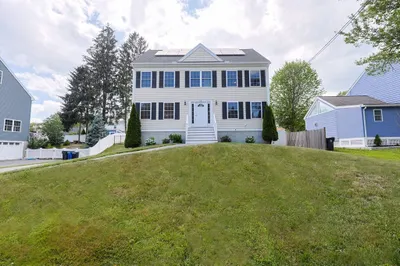 136 Pilgrim Rd 1