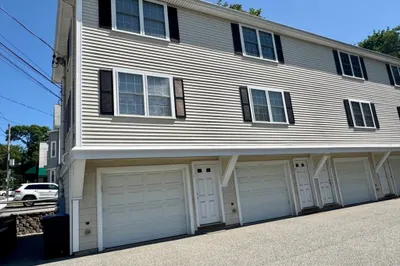 111 Hammond St #2 1