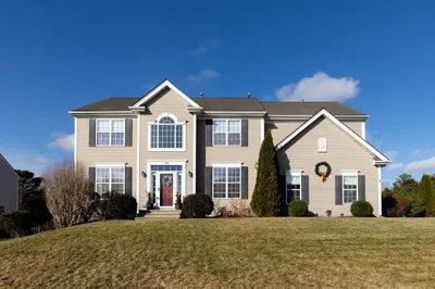 520 Raymond Rd 1