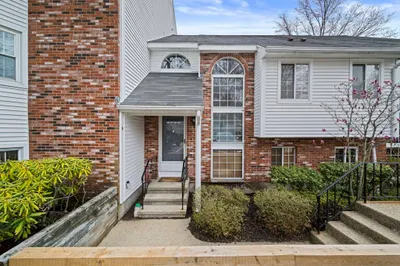 121 Tall Oaks Dr #B 1